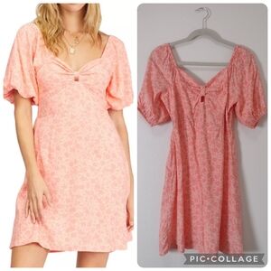 Billabong Peach Floral Keyhole Smocked Lovin' Life Puff Sleeve Mini Dress Size S